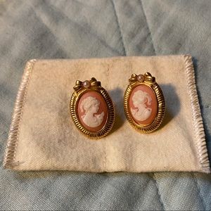 Vintage Lady Gold-toned Earrings Large